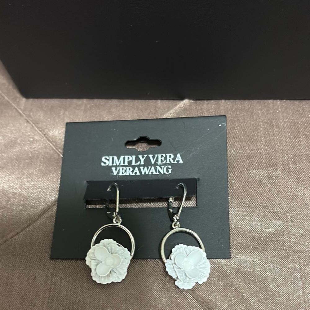 Simply Vera Vera Wang White Earrings